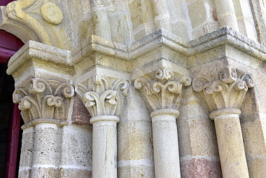 Malicorne - Église Saint-Prejet (163 photos) Auvergne romane
